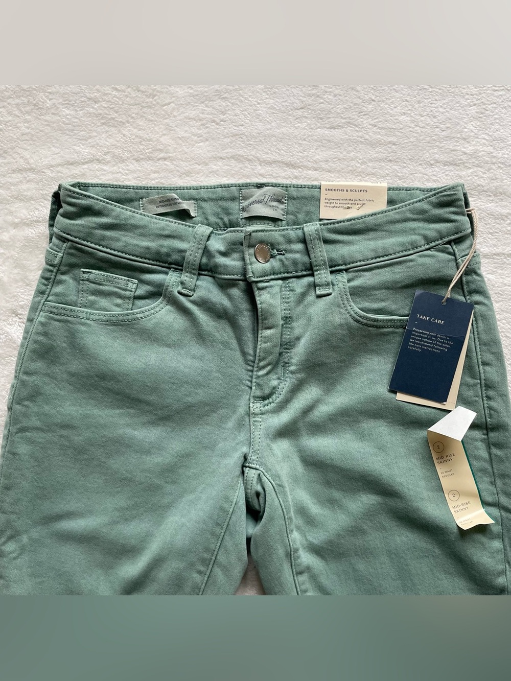 NWT Universal Threads Mint Green Mid Rise Skinny Jeans size 2 - Picture 2 of 6